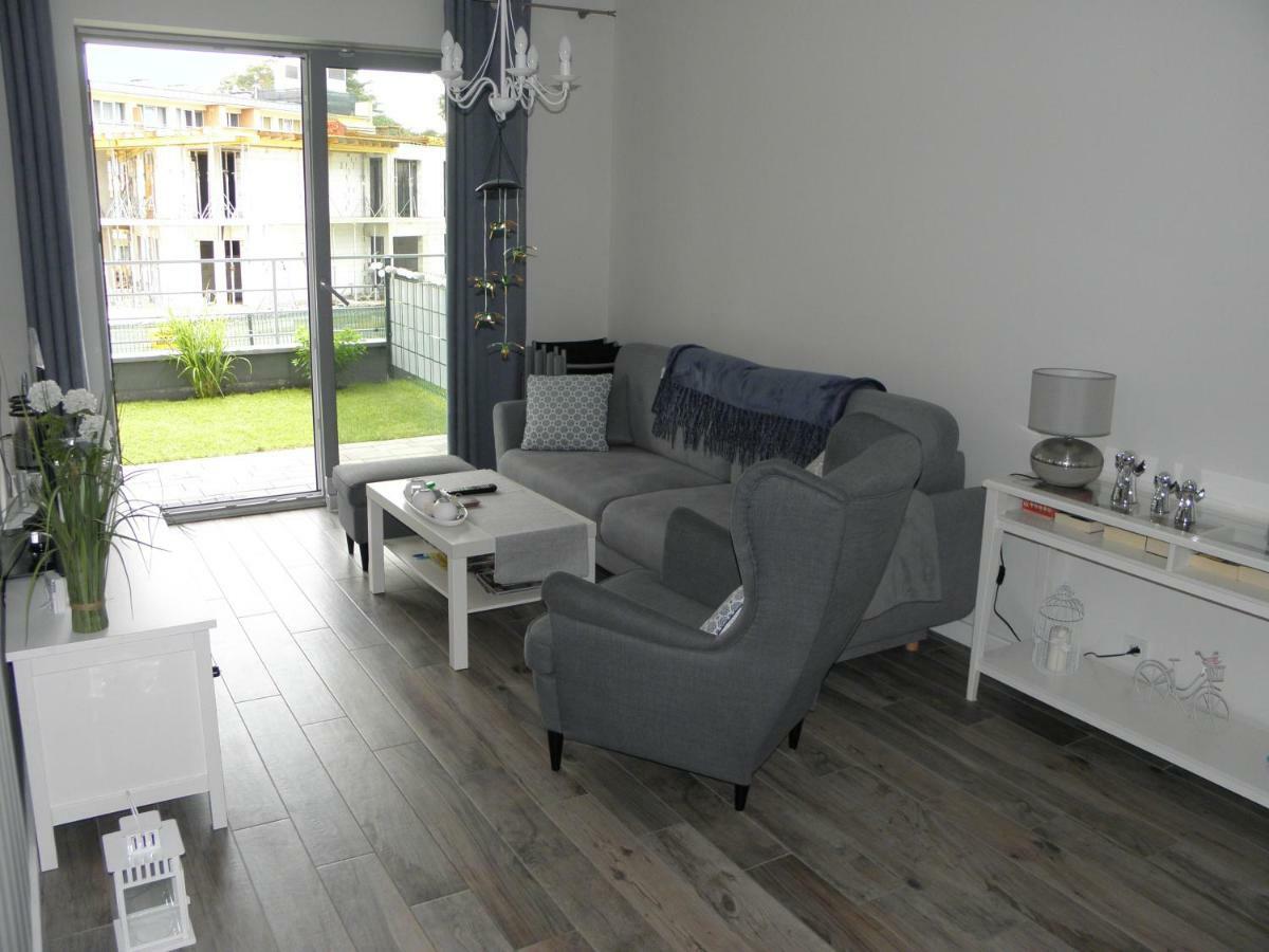 Apartament z Ogródkiem Pobierowo Exterior foto