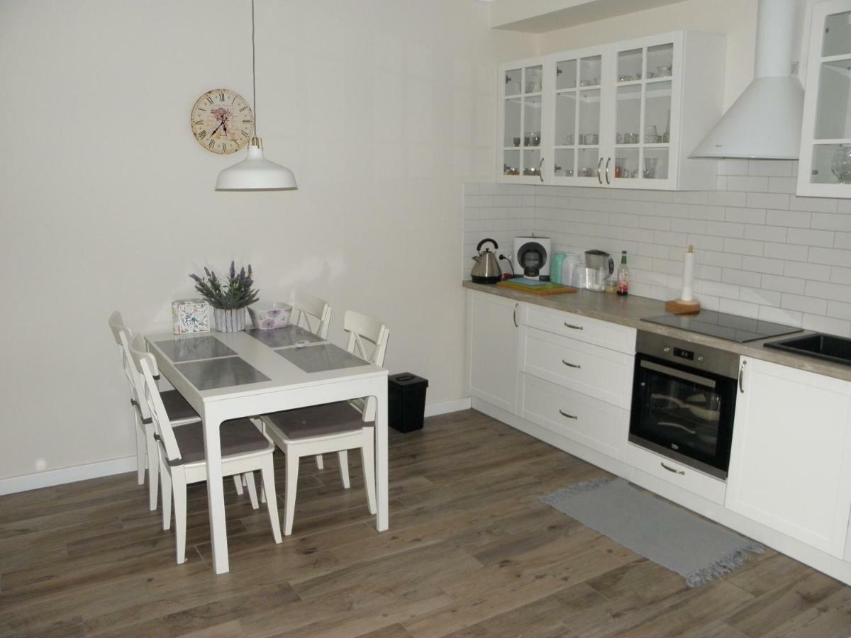 Apartament z Ogródkiem Pobierowo Exterior foto